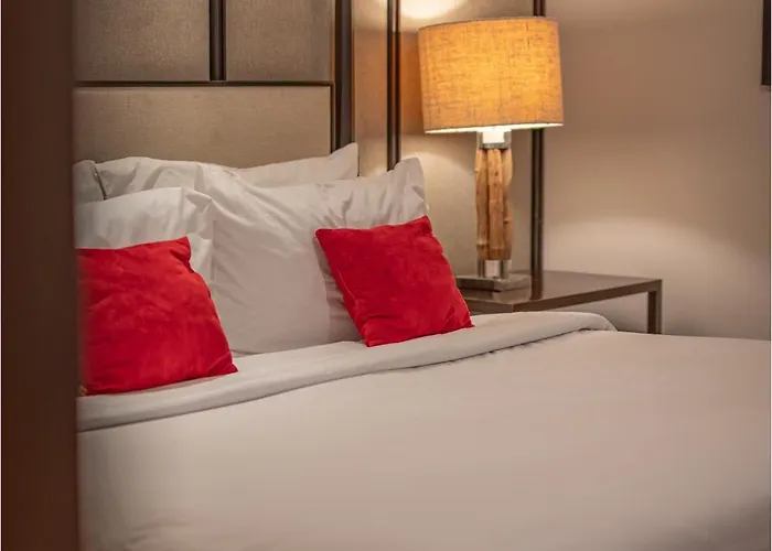 Вилла Alina 3br Pool Free Airport Pickup & Fast Wifi Нуса-Дуа