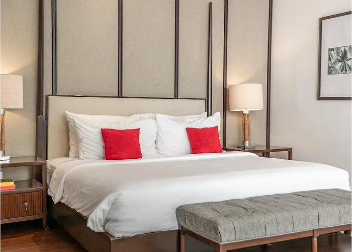Alina 3br Pool Free Airport Pickup & Fast Wifi Нуса-Дуа